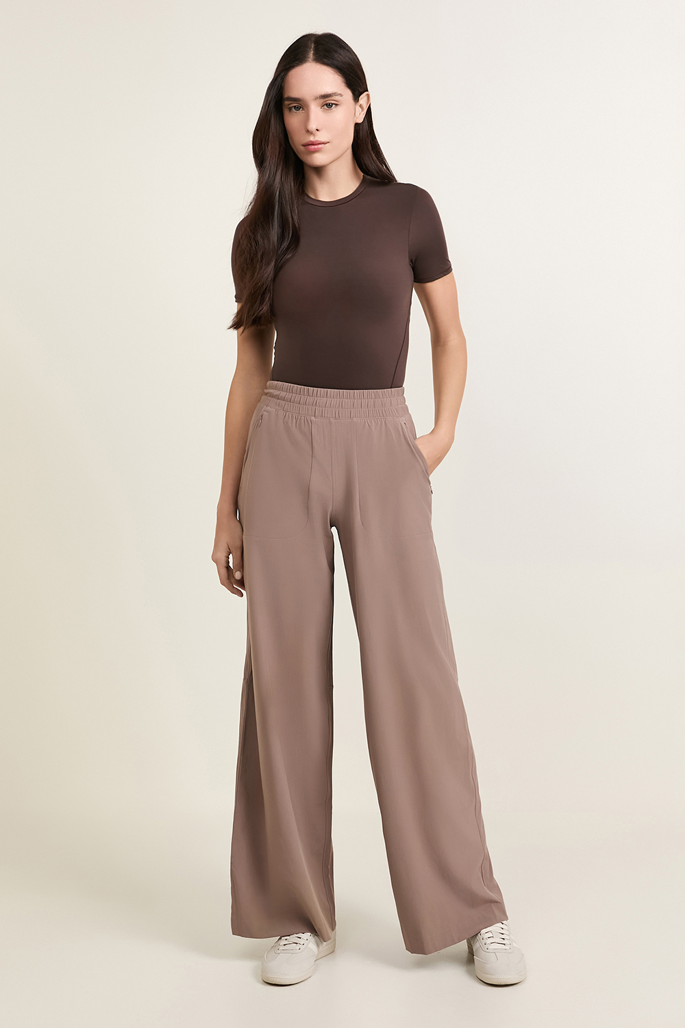 Swift Mid-Rise Wide-Leg Pant